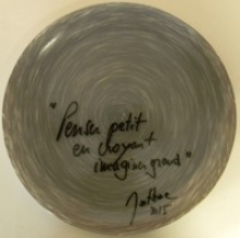 Assiette grise - Bookiner.com