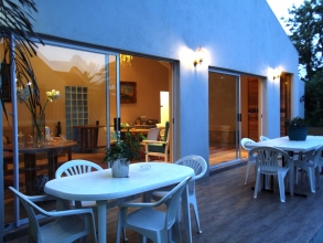 Muco Guesthouse - Bookiner